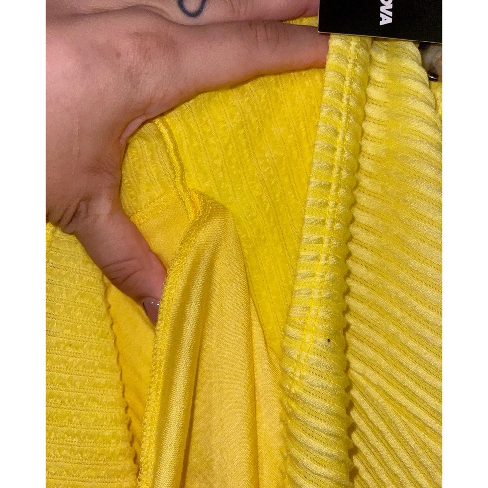 Yellow Ribbed Dress - Picture 3 of 5